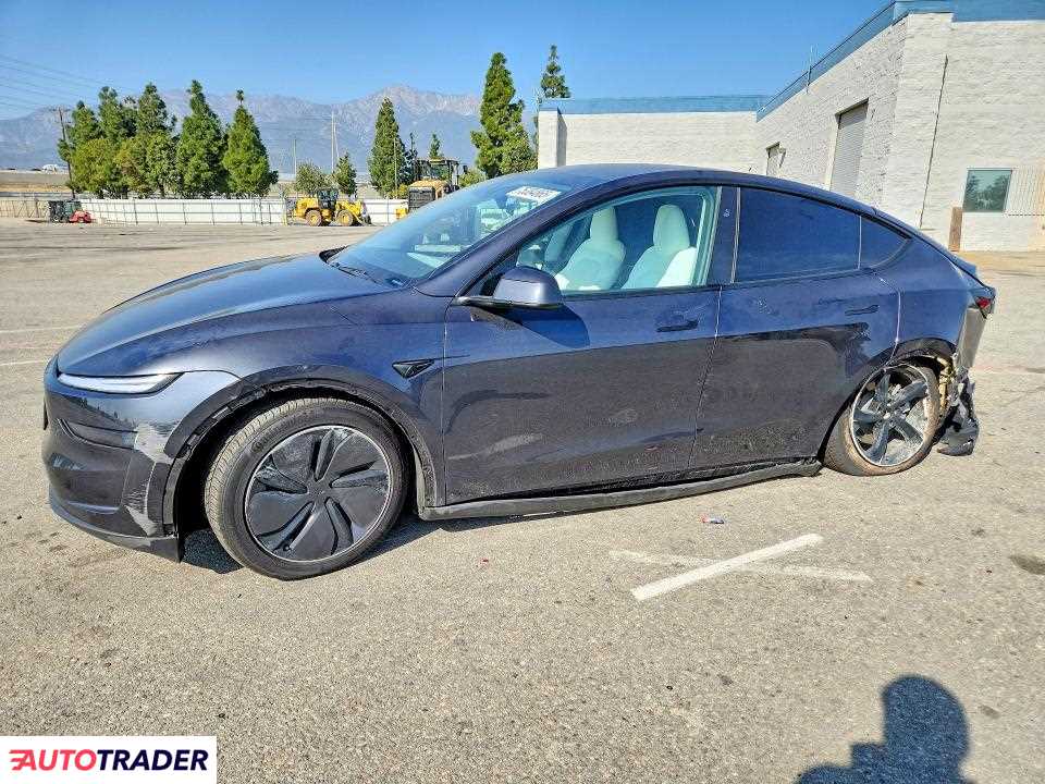 Tesla Model Y 2026