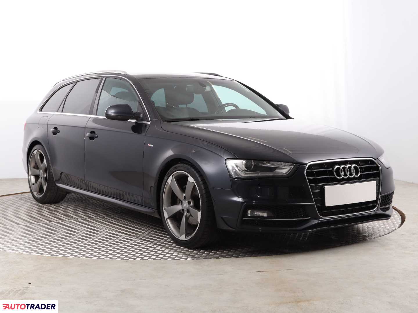 Audi A4 2.0 174 KM 2014r. (Piaseczno)