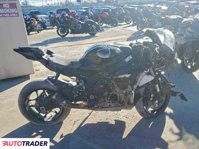 Yamaha YZF 2024