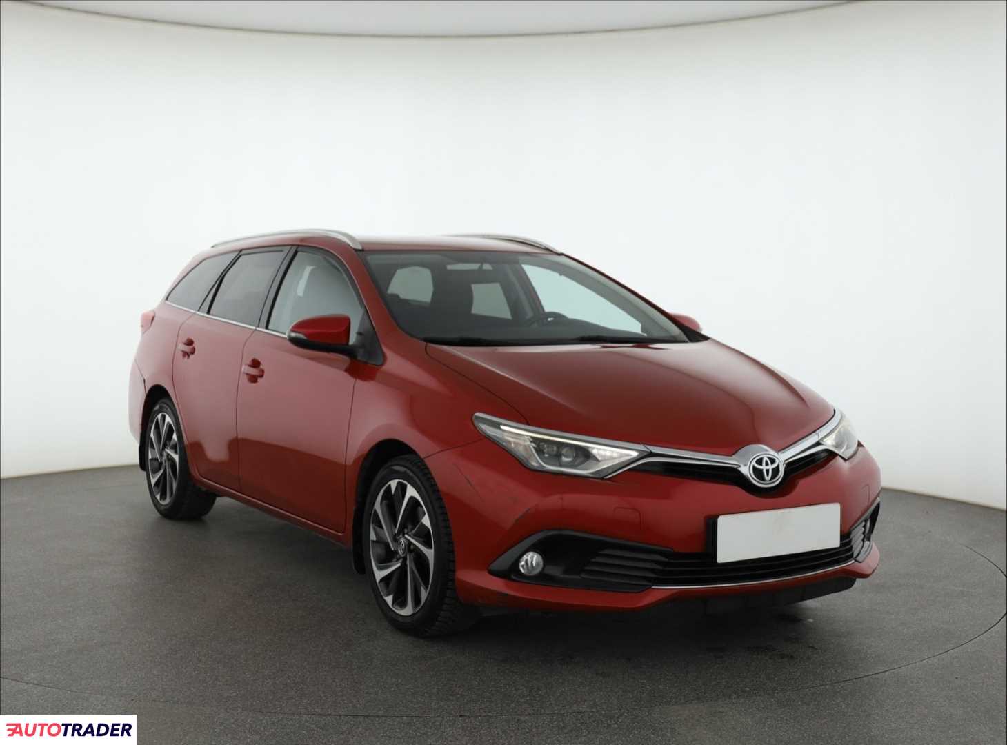 Toyota Auris 2016 1.6 130 KM