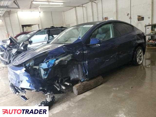 Tesla Model Y 2022 Tesla Model Y 2022