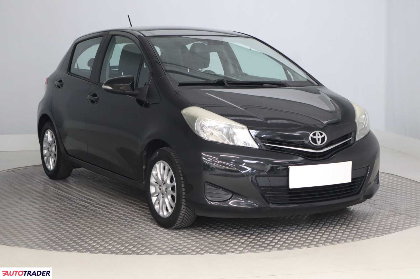Toyota Yaris 2011 1.0 68 KM