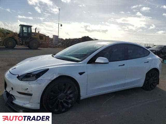 Tesla Model 3 2022