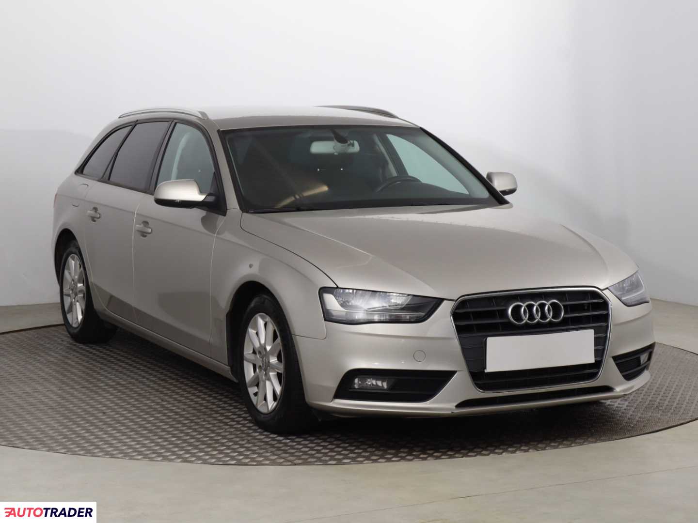 Audi A4 2013 2.0 134 KM