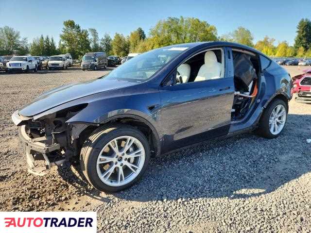 Tesla Model Y 2023 Tesla Model Y 2023