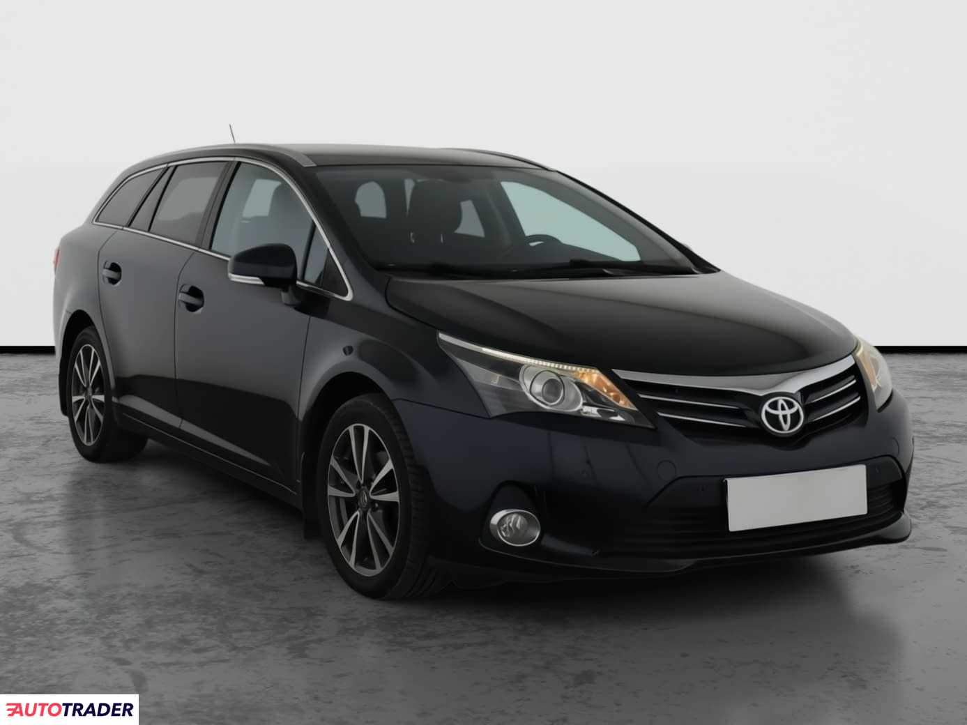 Toyota Avensis 2012 2.0 122 KM