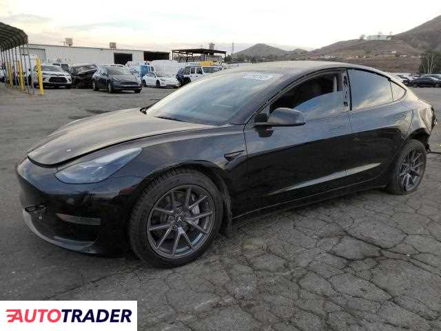 Tesla Model 3 2023