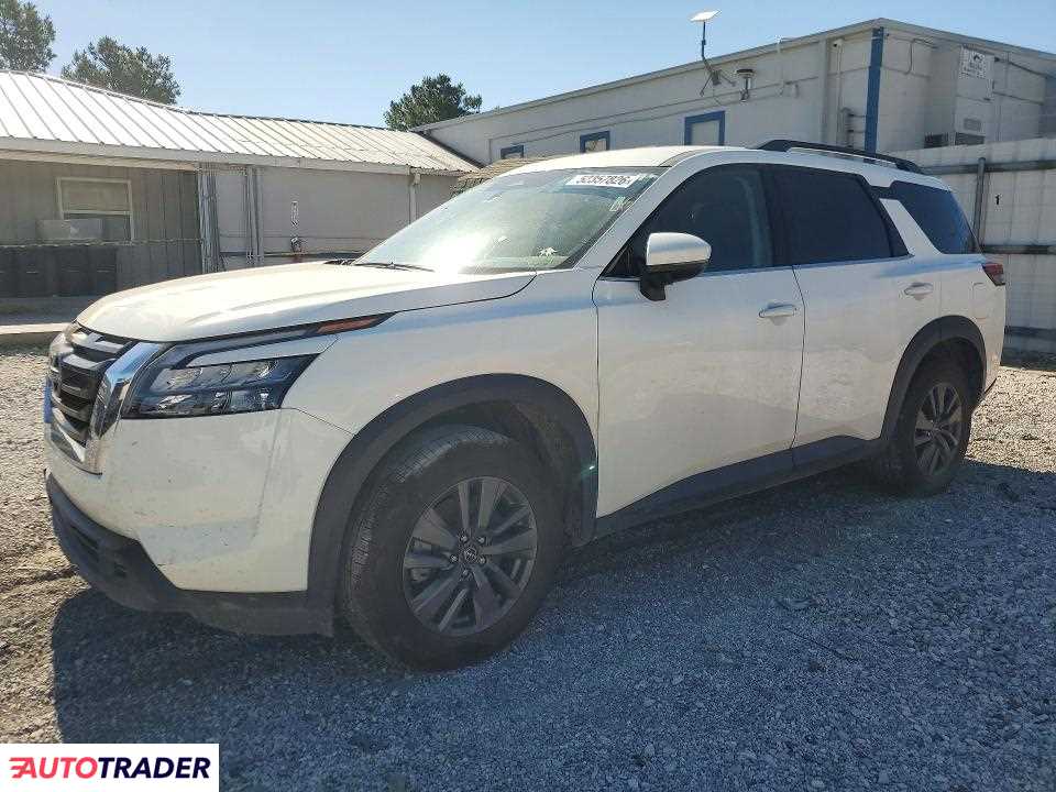 Nissan Pathfinder 2023 3