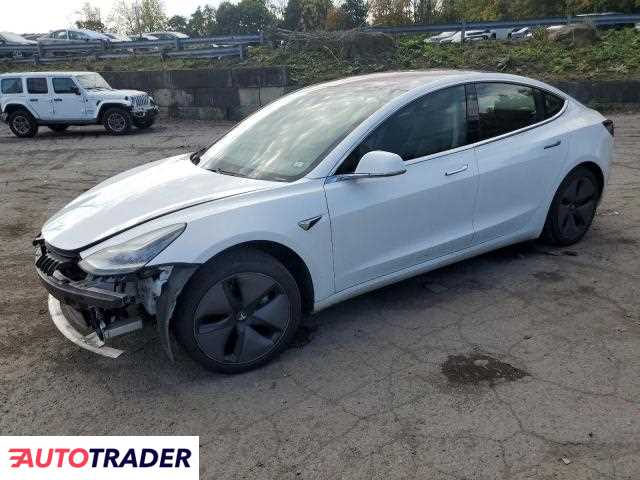 Tesla Model 3 2018