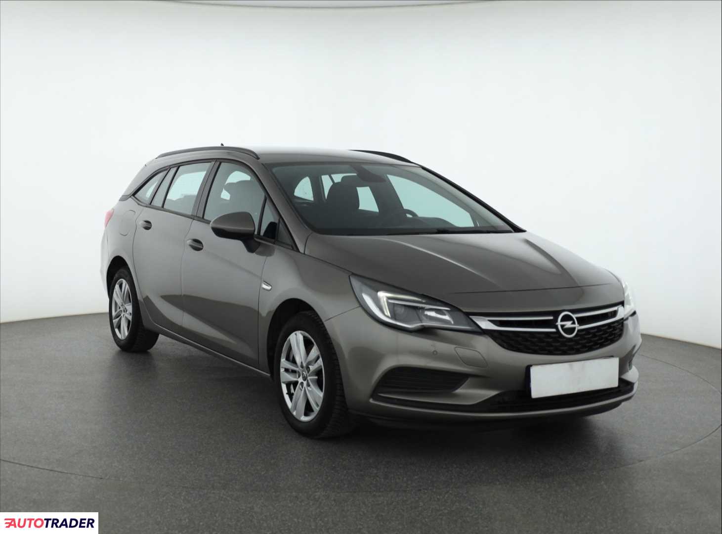 Opel Astra 1.6 108 KM 2016r. (Piaseczno)