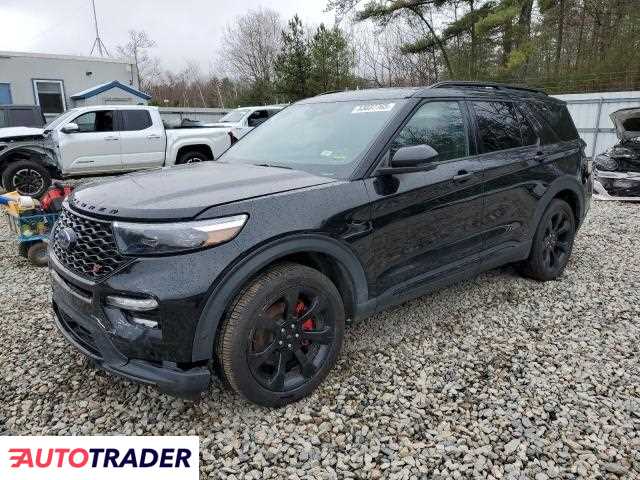 Ford Explorer 2022 3