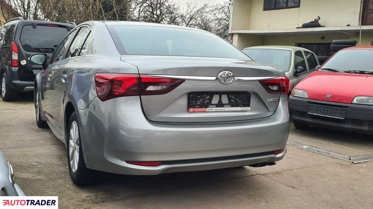 Toyota Avensis 2018 1.6 134 KM