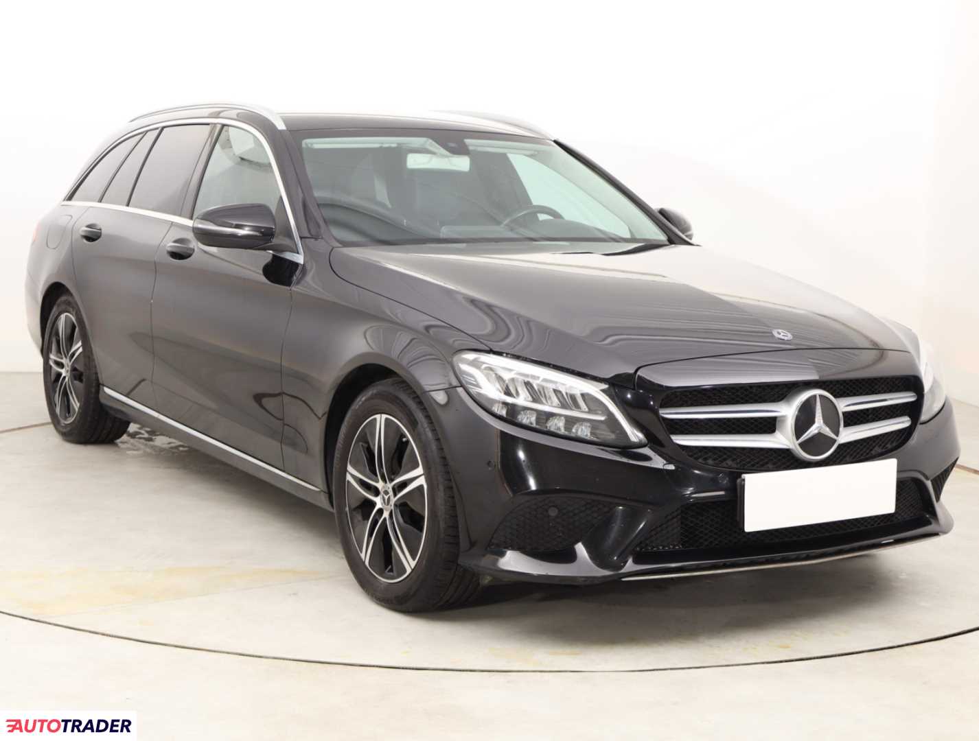Mercedes C-klasa 2019 2.0 191 KM