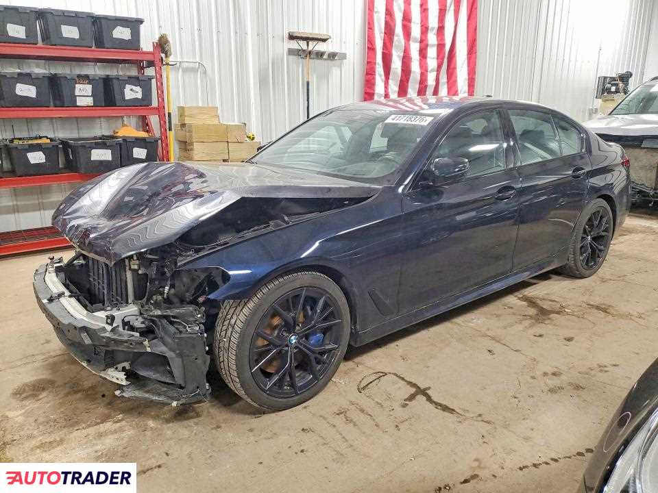 BMW 550 2021 4