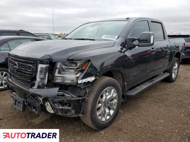 Nissan Titan 2021 5
