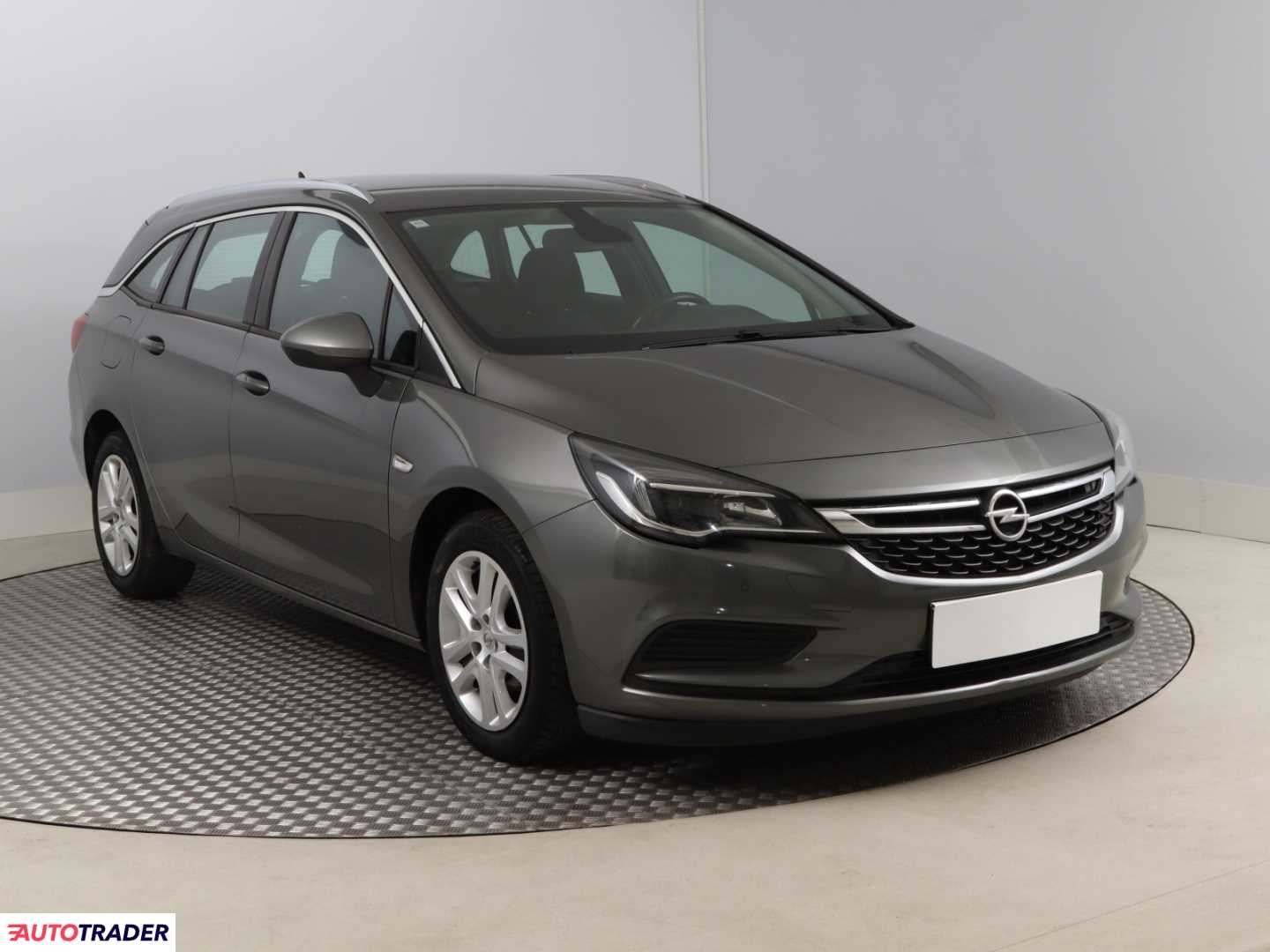 Opel Astra 2018 1.6 108 KM