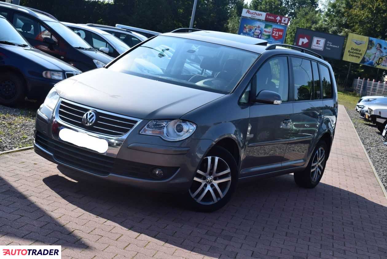Volkswagen Touran 2007 2 140 KM Volkswagen Touran 2007 2 140 KM
