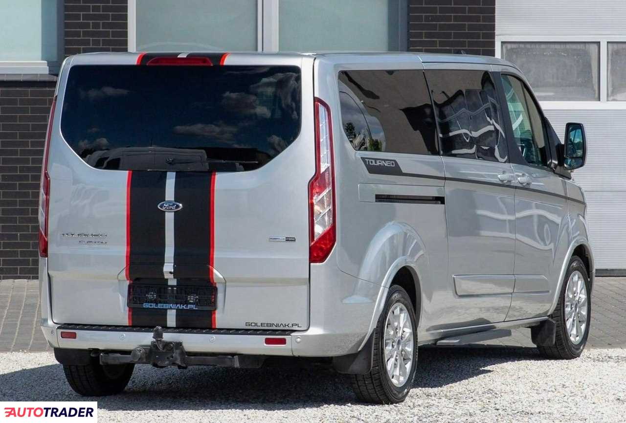 Ford Tourneo Custom 2022 2.0 130 KM