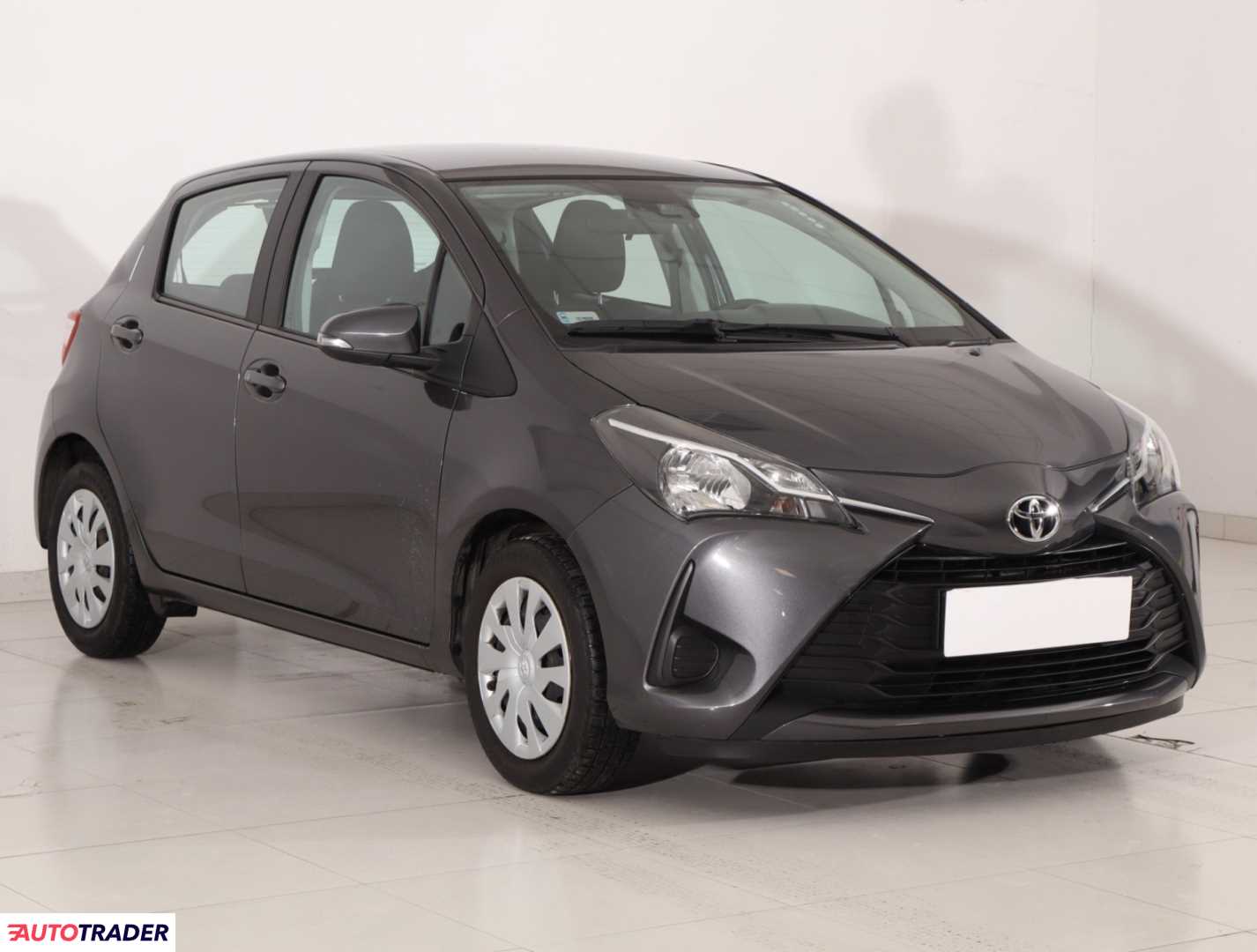 Toyota Yaris 2020 1.0 71 KM