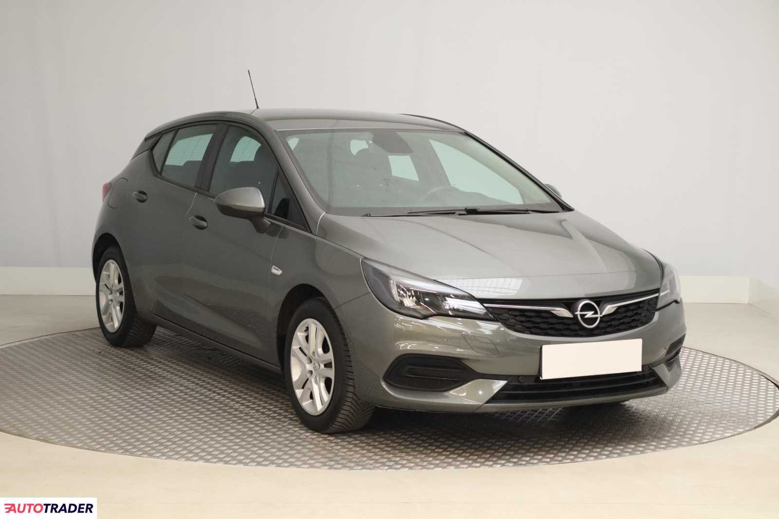 Opel Astra 2020 1.2 143 KM