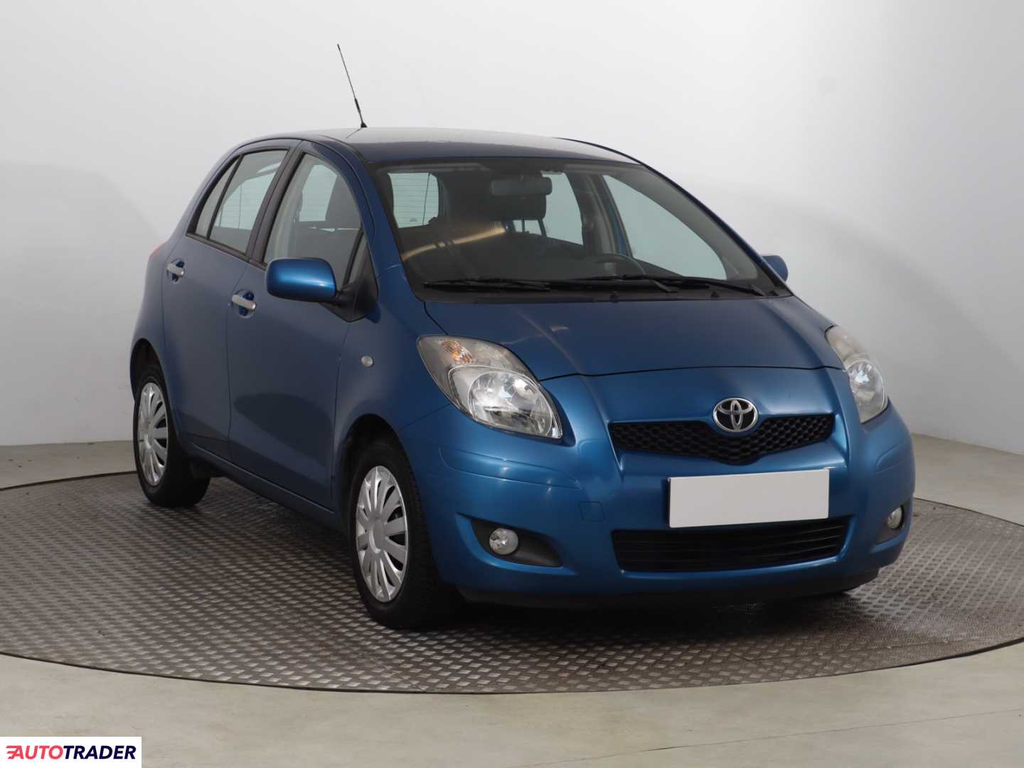 Toyota Yaris 2010 1.0 68 KM
