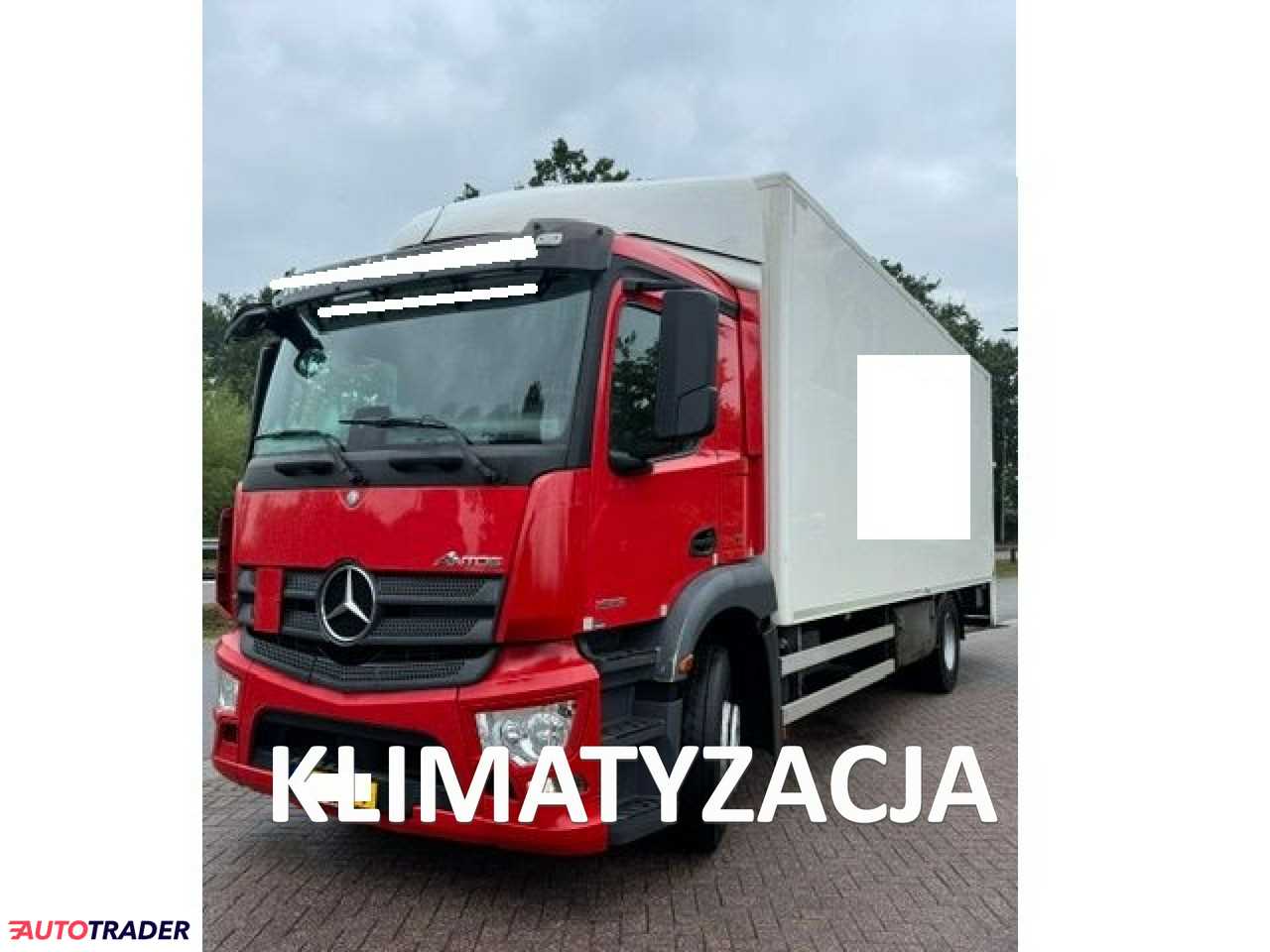 Mercedes 2017