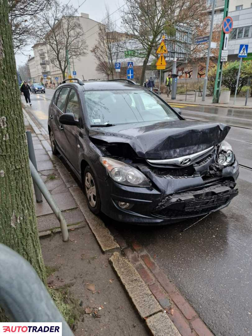 Hyundai i30 2010 1.4 109 KM