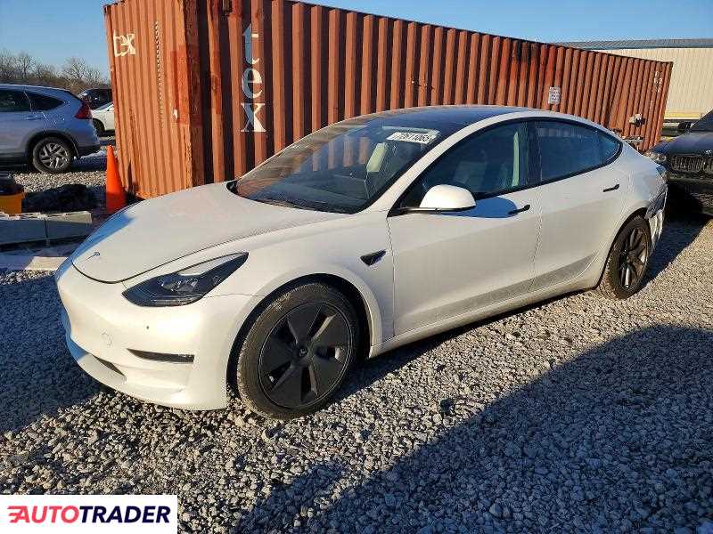 Tesla Model 3 2023