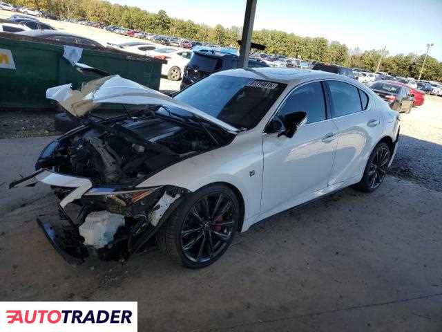 Lexus IS 2021 3