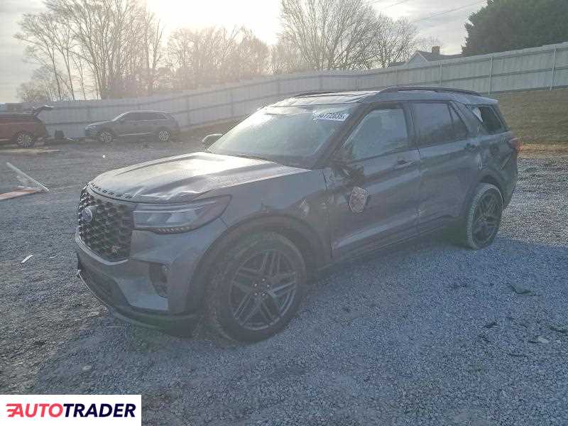 Ford Explorer 2025 3