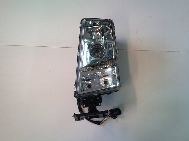 REFLEKTOR LAMPA LEWA FH