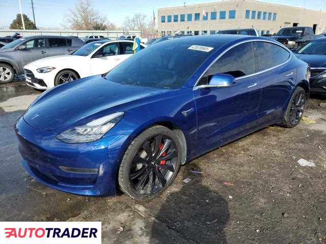 Tesla Model 3 benzyna 2020r. (LITTLETON)