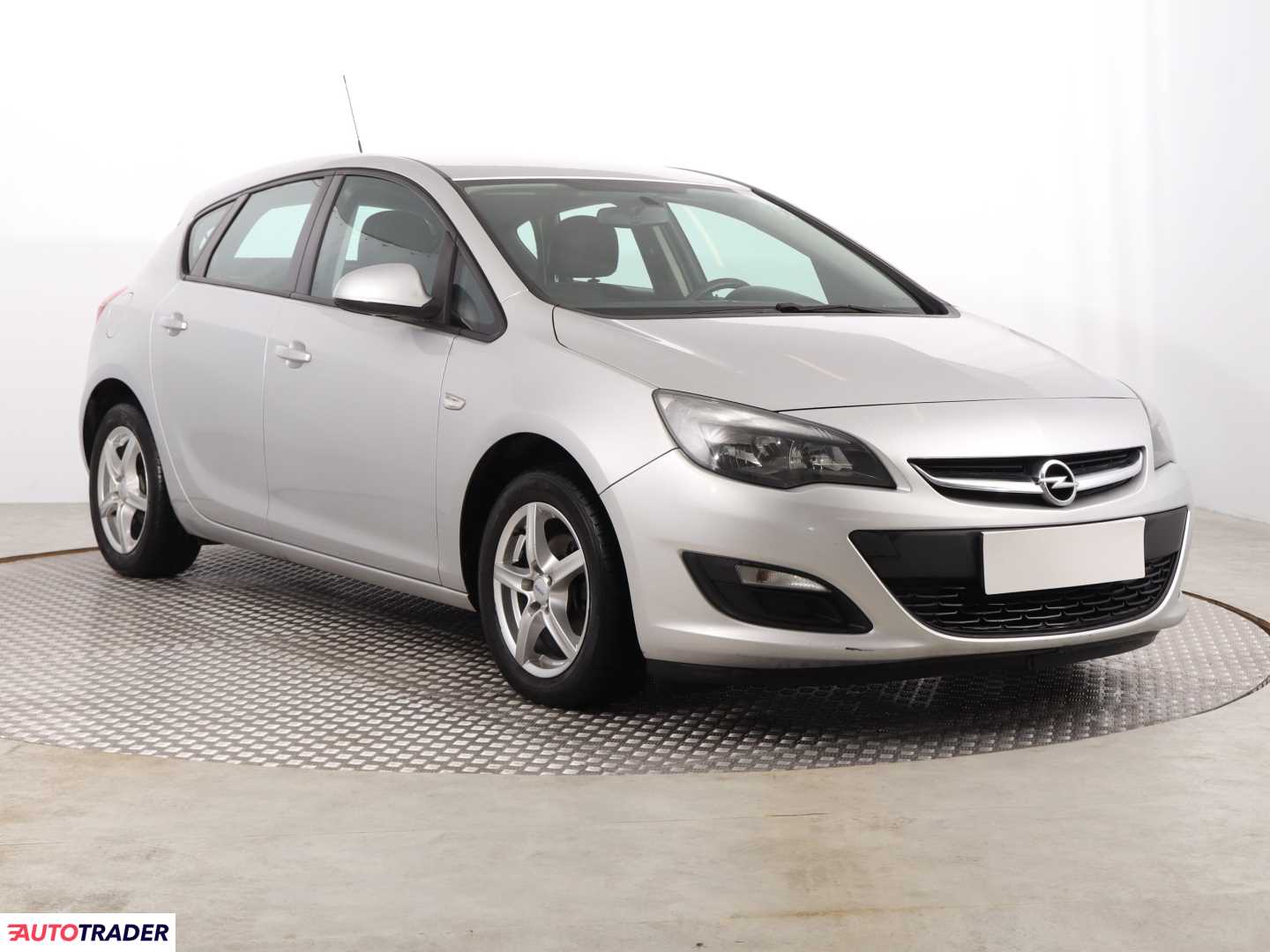 Opel Astra 2015 1.6 113 KM