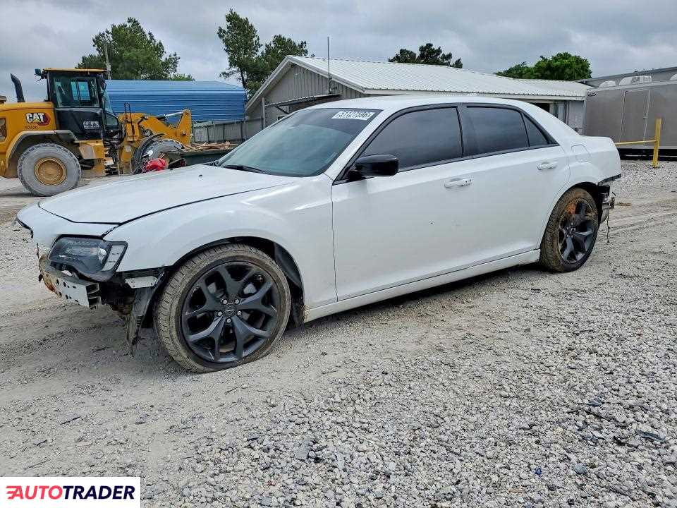 Chrysler 300C 2022 3