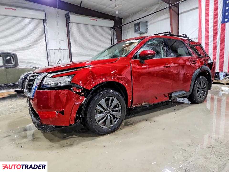 Nissan Pathfinder 2022 3