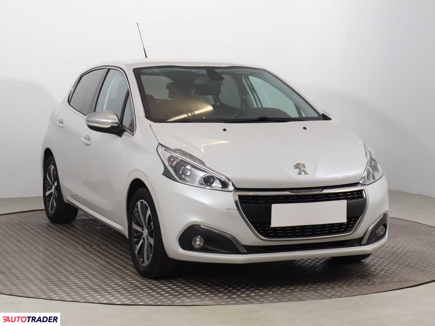Peugeot 208 2018 1.2 108 KM