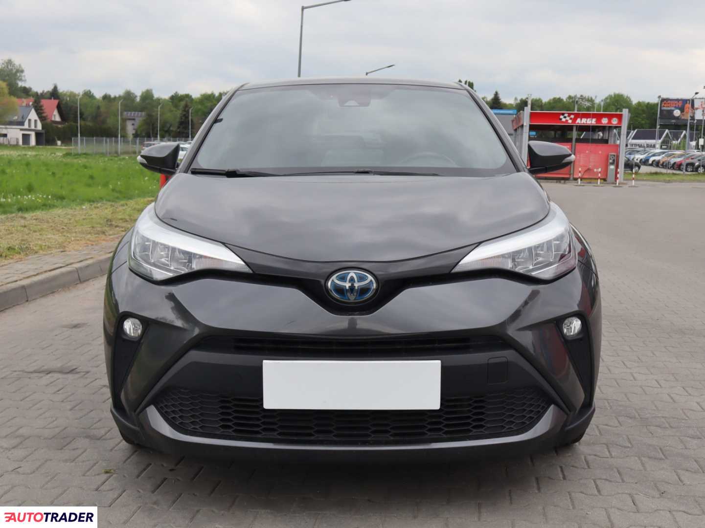 Toyota C-HR 2022 1.8 120 KM