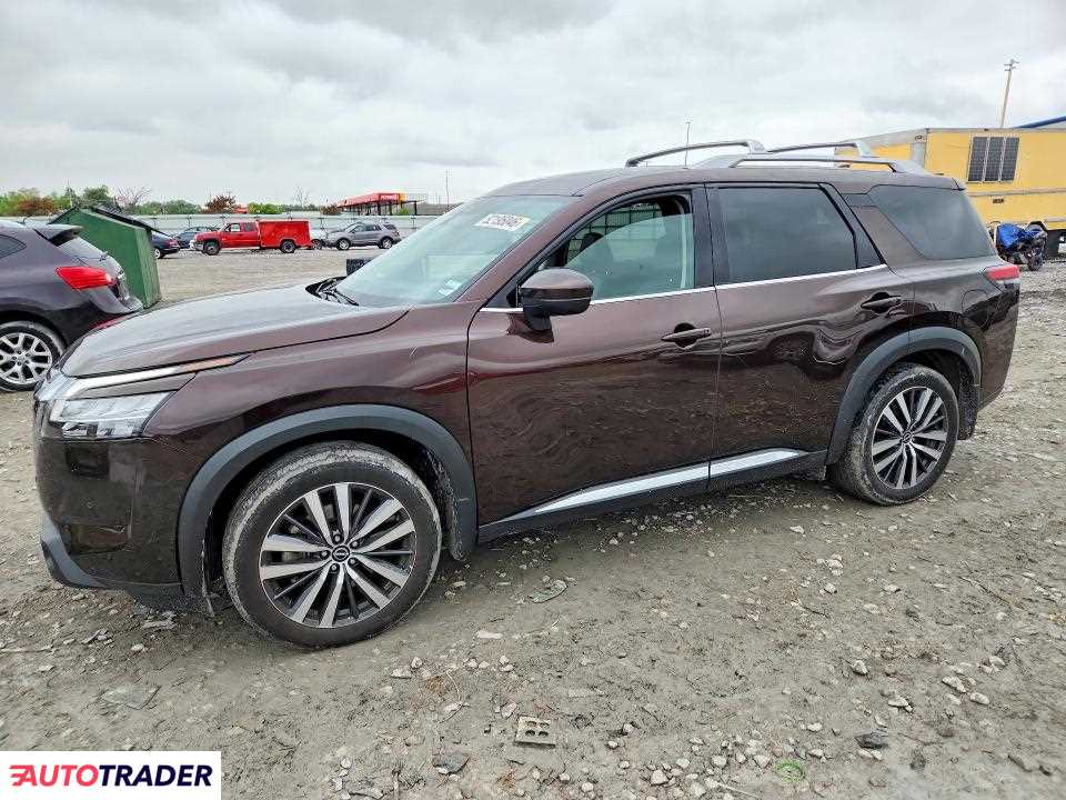 Nissan Pathfinder 2022 3