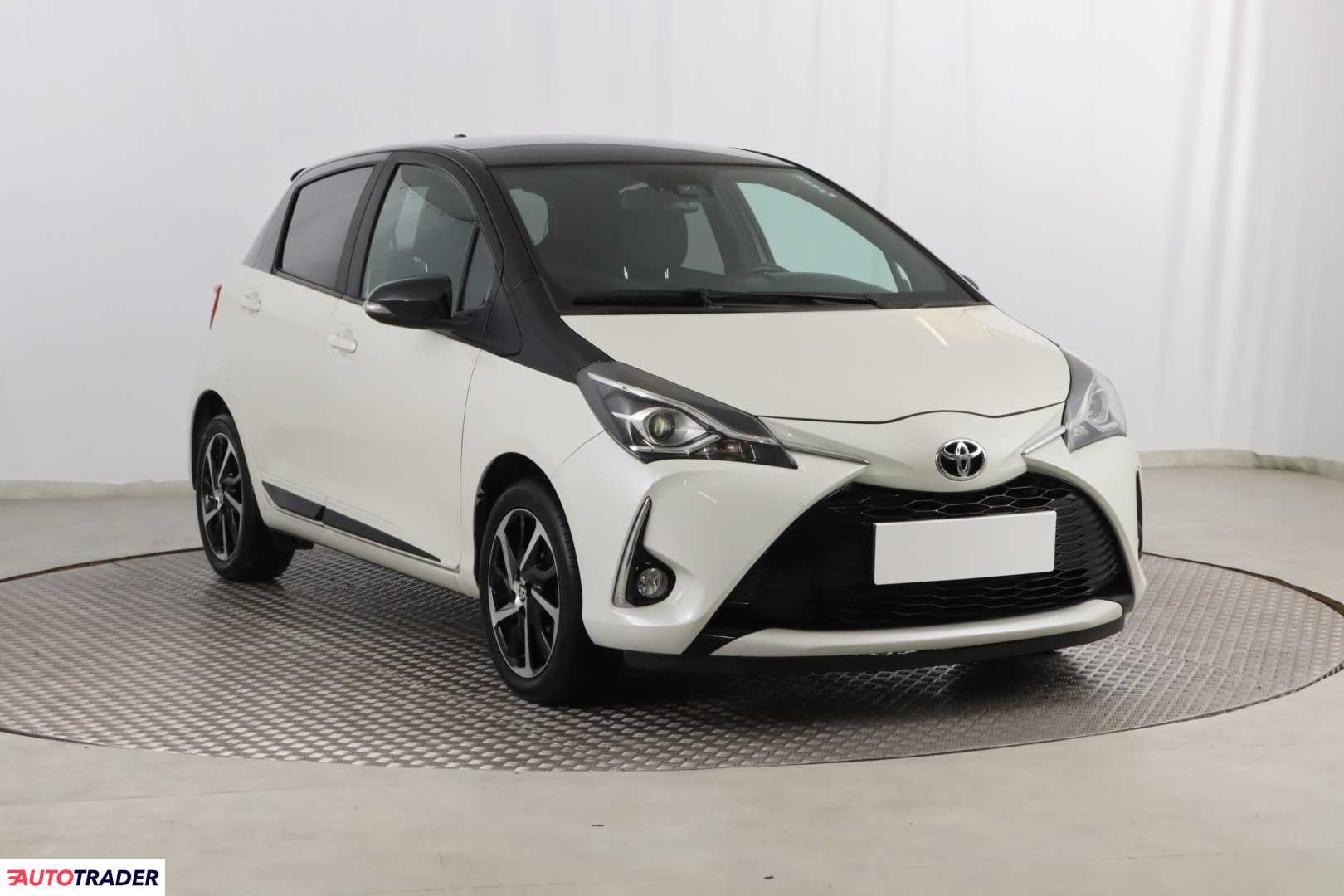 Toyota Yaris 2019 1.5 109 KM Toyota Yaris 2019 1.5 109 KM