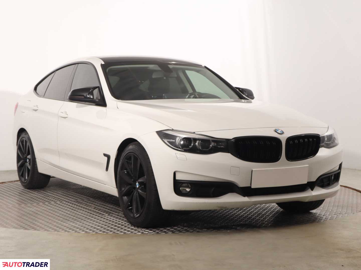 BMW 318 Gran Turismo 2019 2.0 147 KM