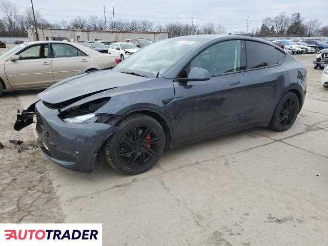 Tesla Model Y 2022 Tesla Model Y 2022