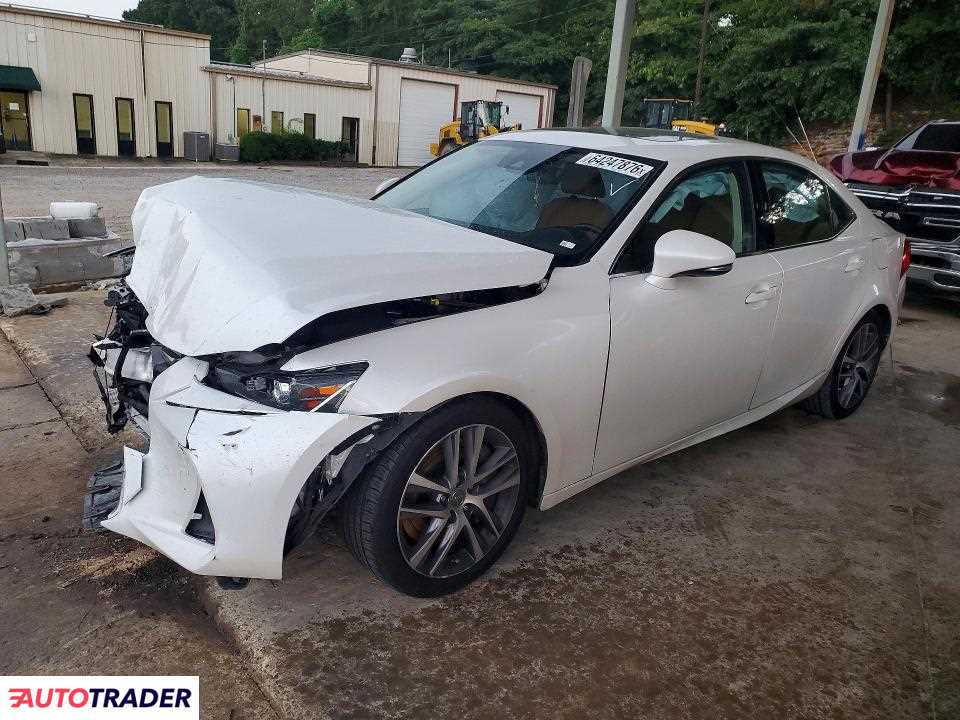 Lexus IS 2020 2