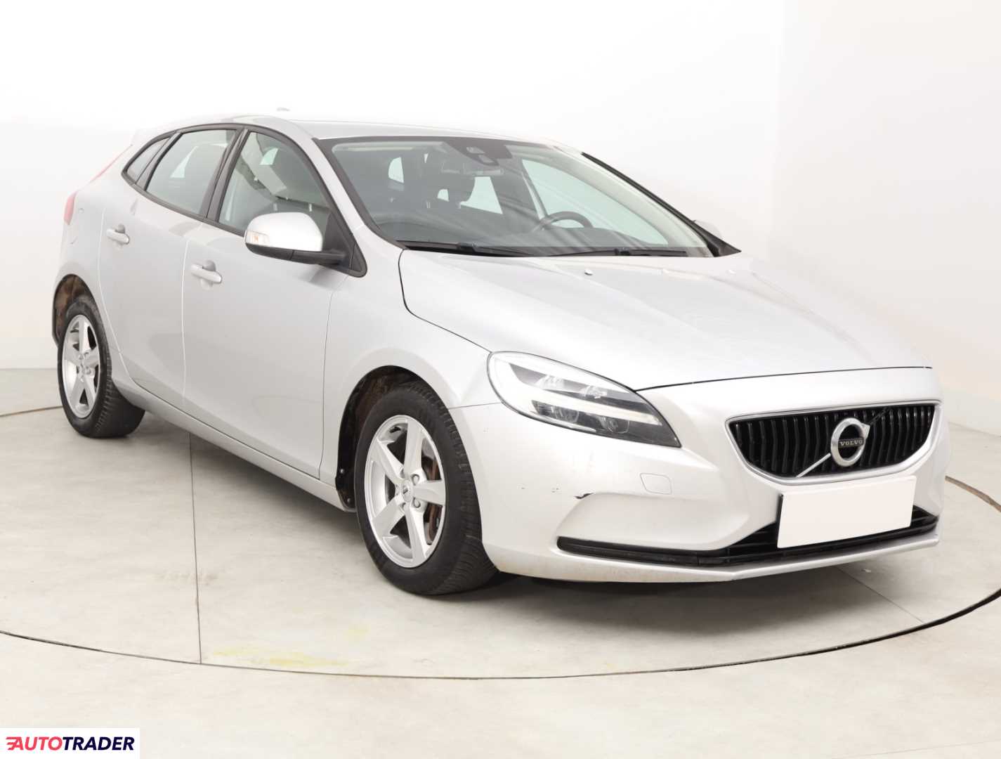 Volvo V40 2017 2.0 147 KM