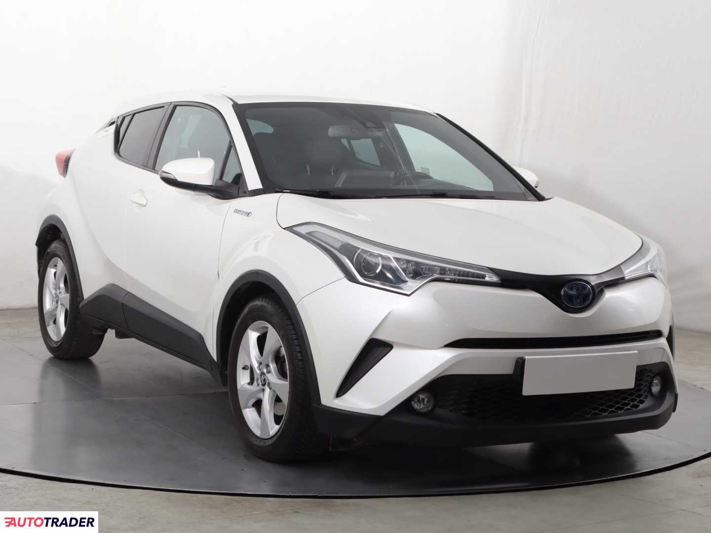Toyota C-HR 2017 1.8 120 KM