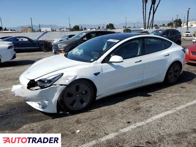Tesla Model 3 2023