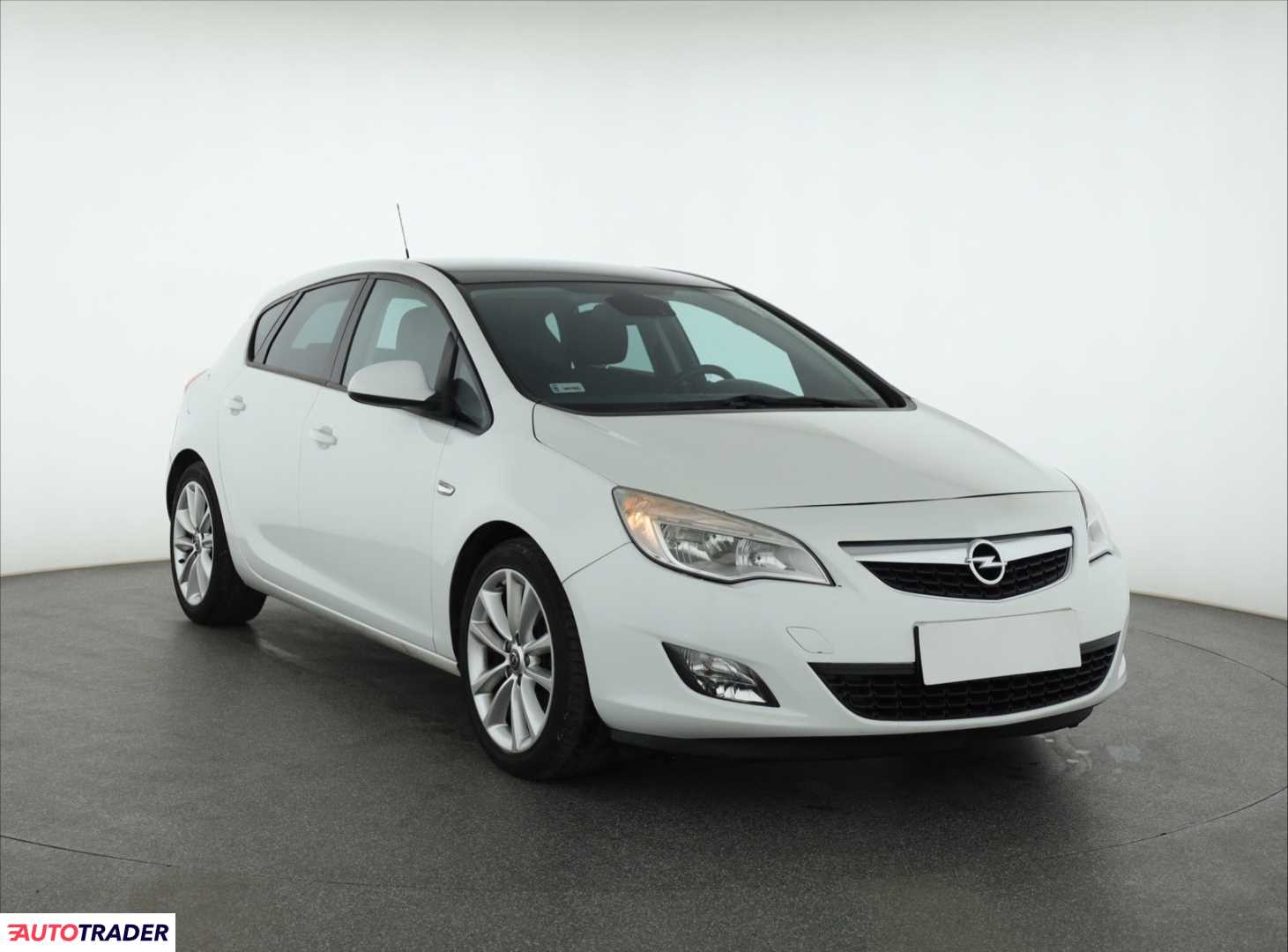 Opel Astra 2012 1.7 108 KM Opel Astra 2012 1.7 108 KM