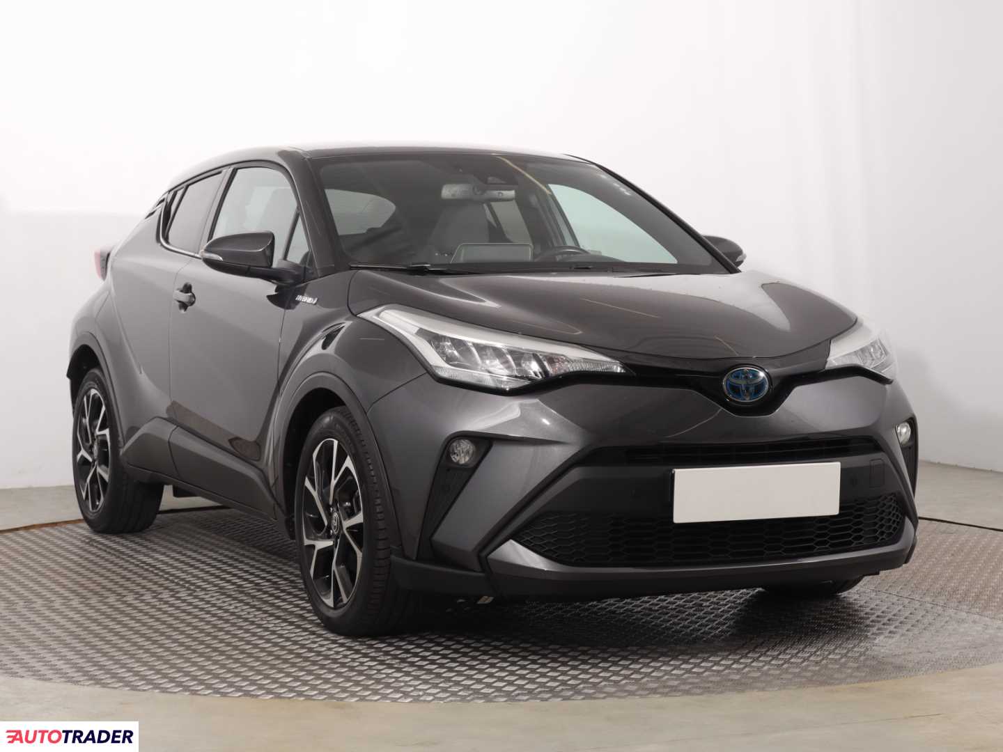 Toyota C-HR 2021 1.8 120 KM