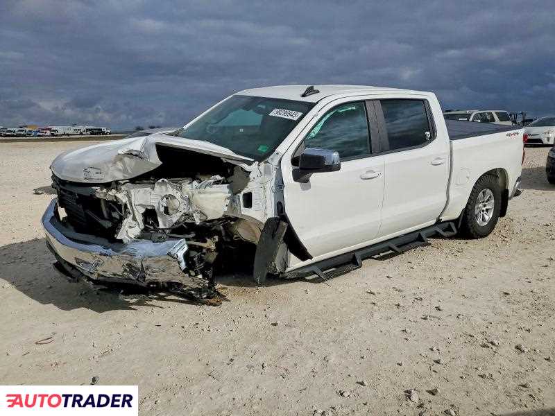 Chevrolet Silverado 2021 5