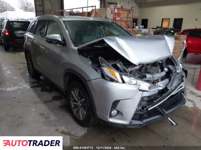 Toyota Highlander 3.0 benzyna 2019r. (CHARLOTTE)