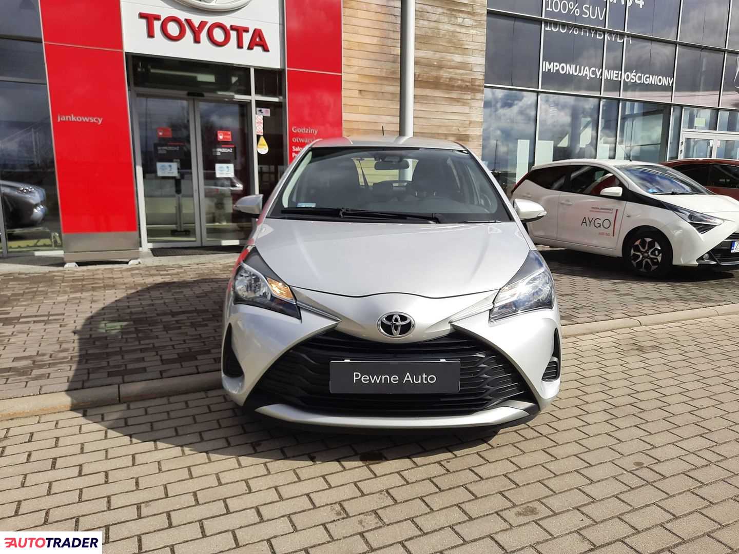 Toyota Yaris 1.0 benzyna 69 KM 2017r. (Koszalin